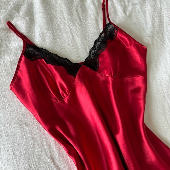 Vintage red satin slip dress - Picture 3 of 5